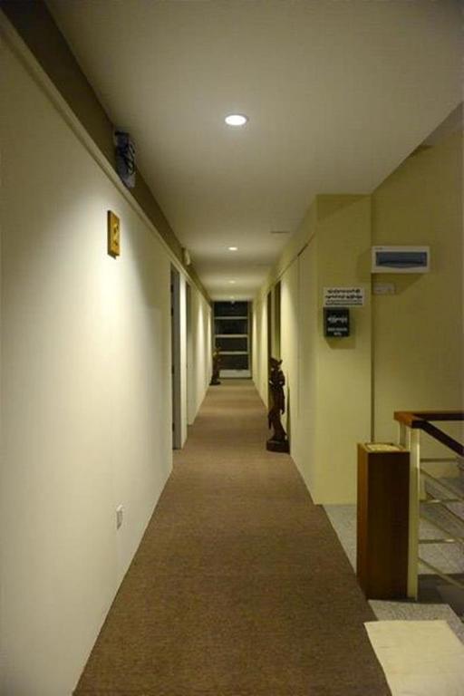 Green Paradise Hotel Янгон Екстер'єр фото